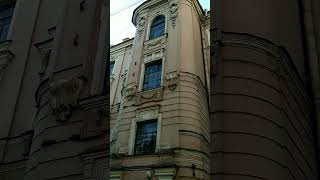 Обаятельный,чудный, розовый особняк на  Каменноостровском пр.Санкт-Петербург.